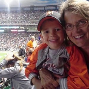 Meet your Posher, Lori